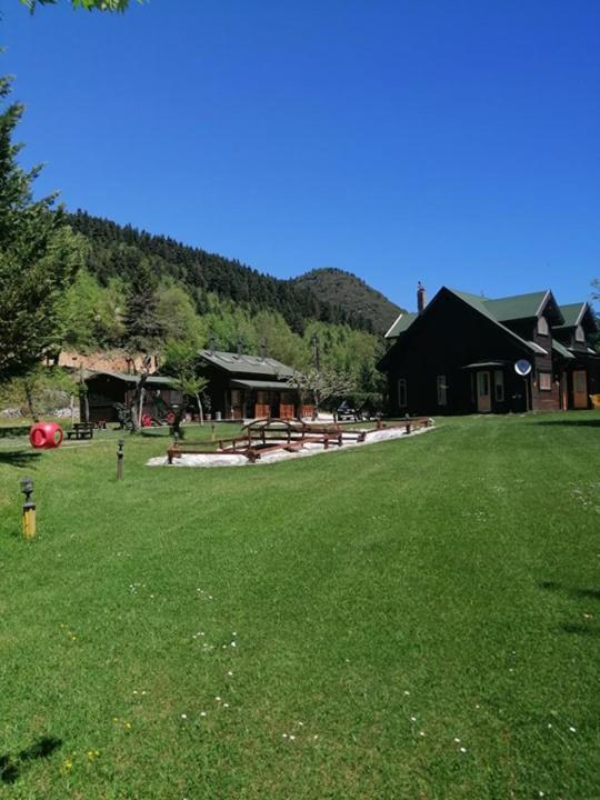 Hostal Agroktima Armonia Karpenísion Exterior foto