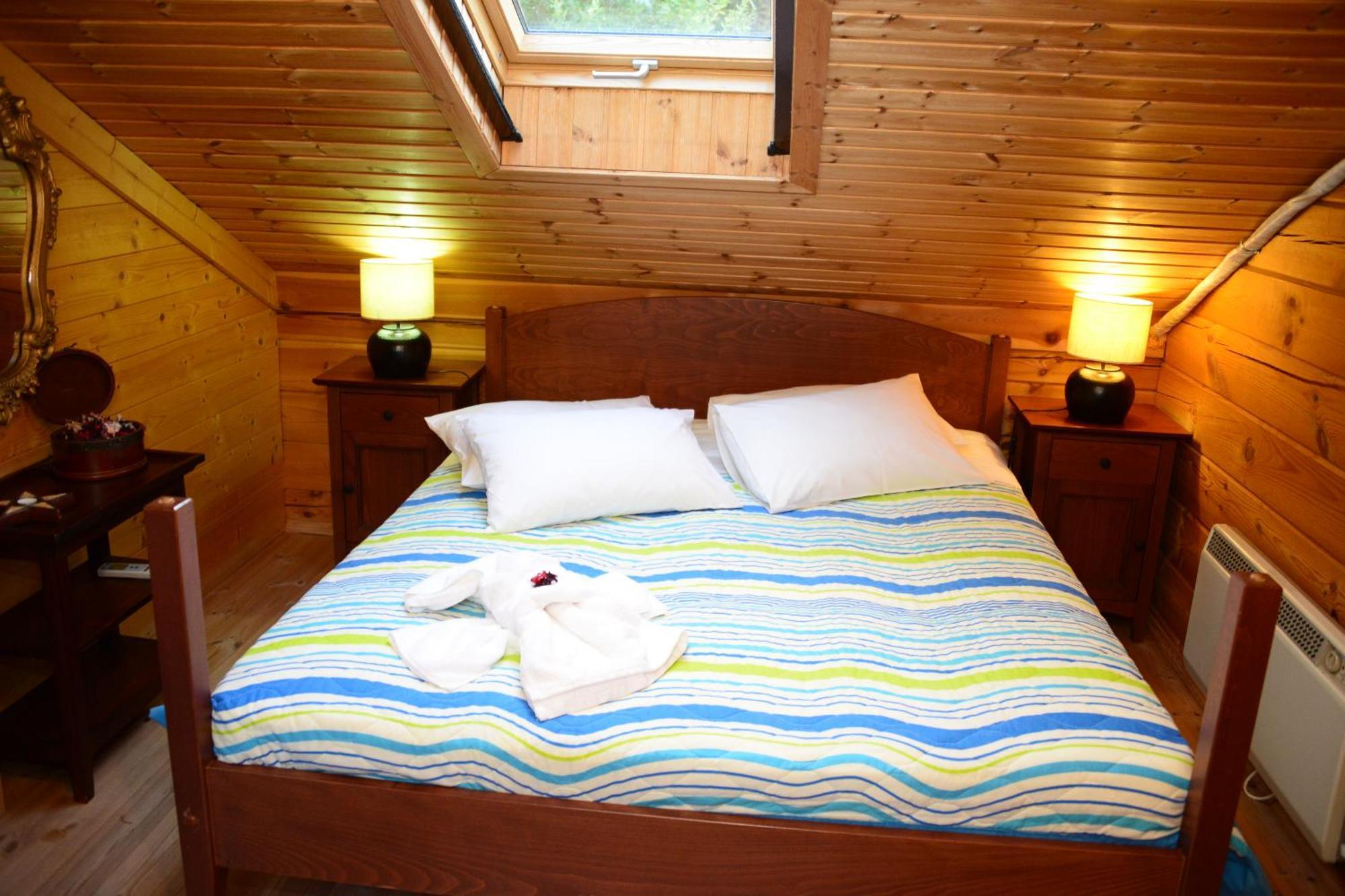 Hostal Agroktima Armonia Karpenísion Exterior foto